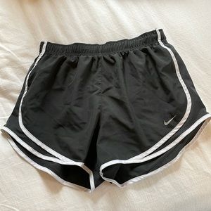[Nike] dark gray dri-fit shorts—Size L